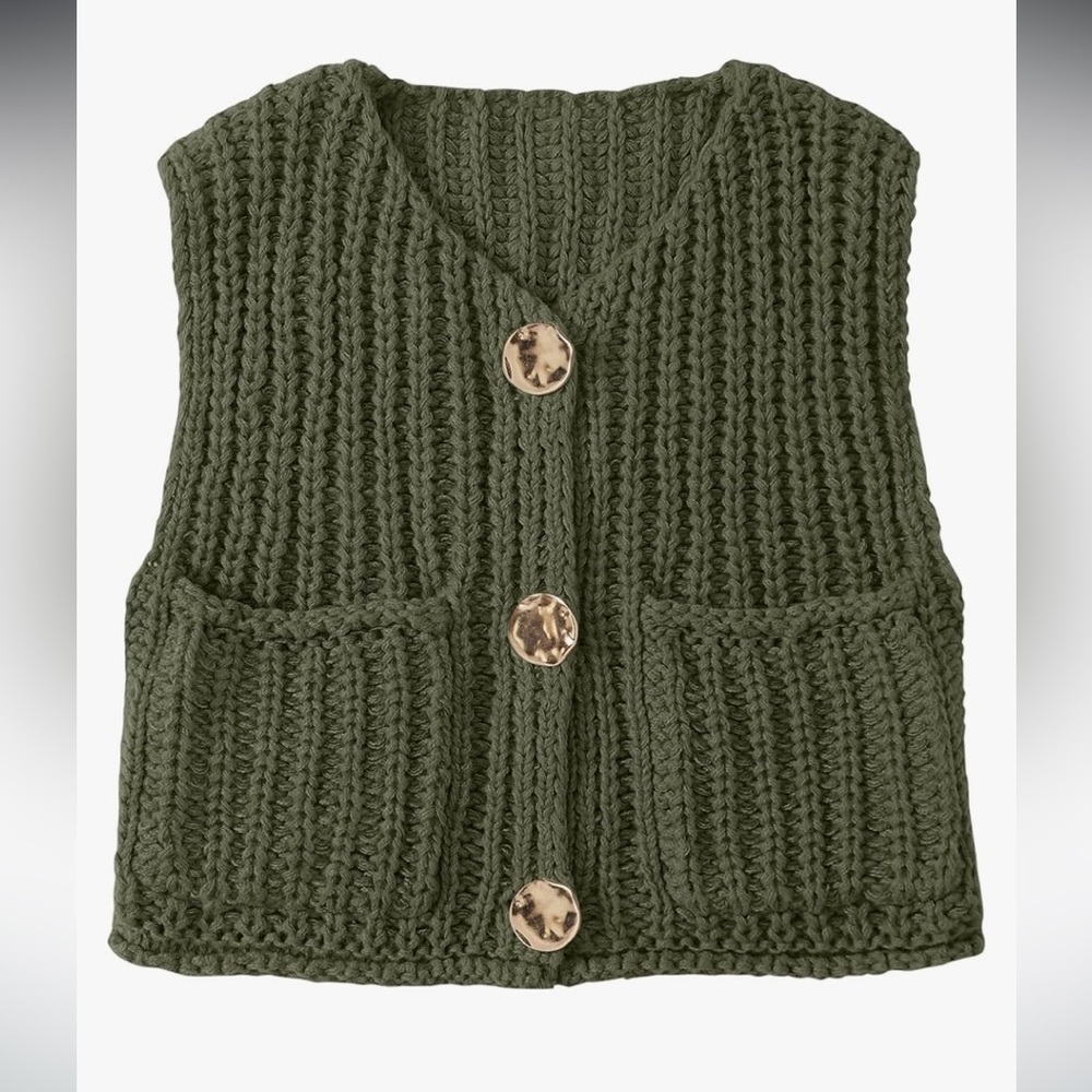 NWT  Chunky Army Green Sweater Vest Button Down Sleeveless Cardigan V Neck Crop